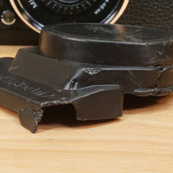 Vintage Minolta Hi-Matic AF2 35mm Film Point-and-Shoot Camera - Picture 3 of 10